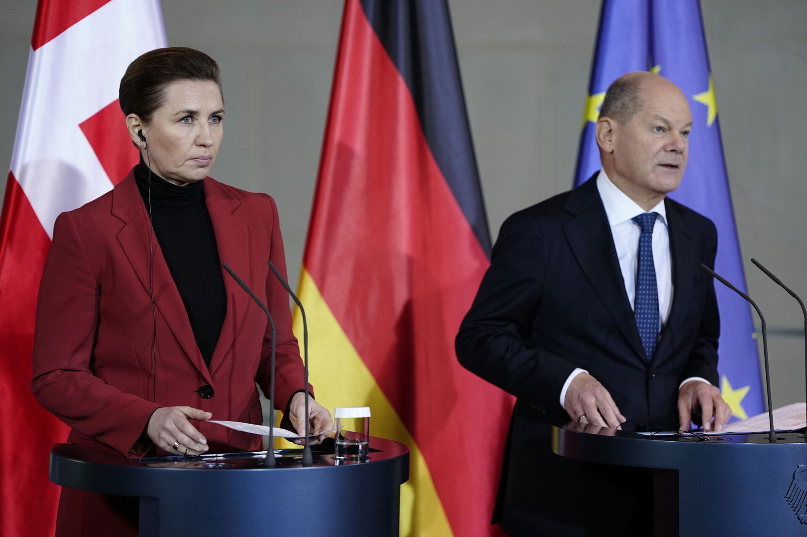 After making a joint statement with German Chancellor Olaf Scholz in Berlin today in response to Hitler-praising felon Donald Trump’s threats of invading Western Europe, Danish PM Mette Frederiksen now flies to Paris for a similar meeting with President Macron. Later today, Mette Frederiksen concludes her unprecedented display of force as she goes to Brussels to meet the head of NATO [Danish article, use a browser extension for instant translation] 🇩🇰💪🇩🇰