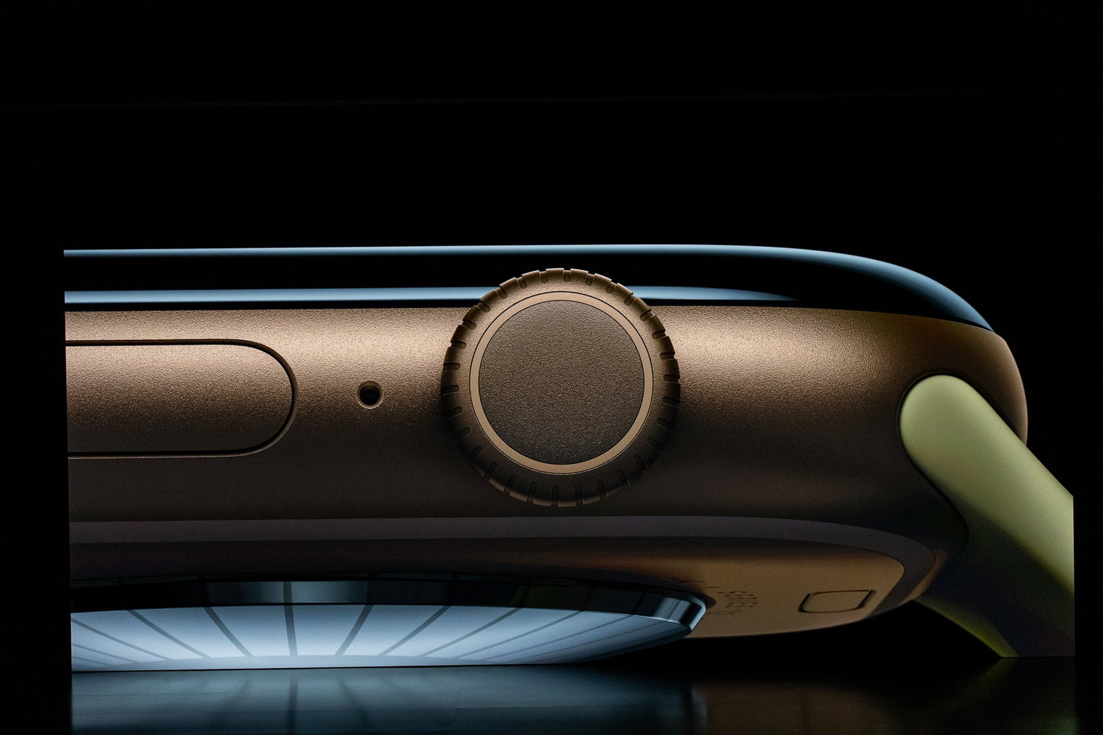 Apple Watch Ultra 4 pin hơn 2 ngày